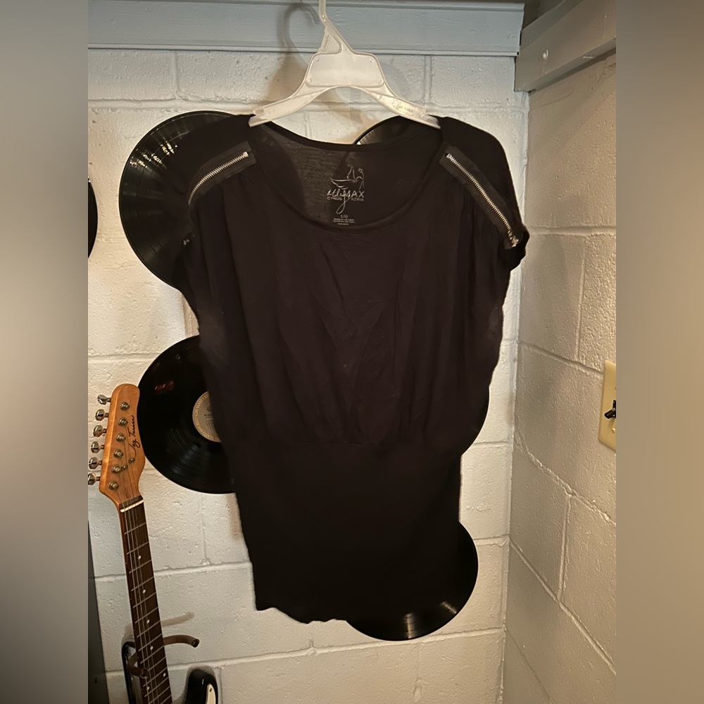 black blouse